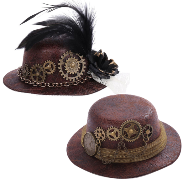 Deux chapeaux marrons avec des engrenages autour. le chapeau du haut est ornementé d'une plume noire