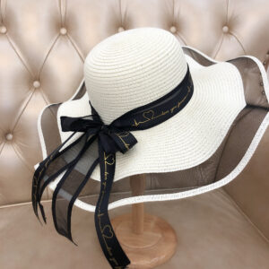 Chapeau breton en paille et tulle