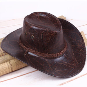 Chapeau de cowboy marron avec une corde autour de la tête, posé sur des rouleaux beiges.
