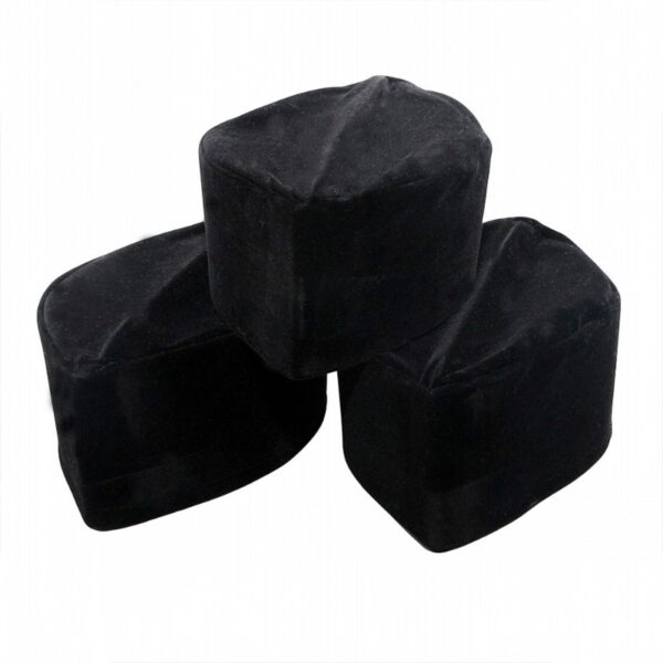 Trois chapeaux marocain kufi en velours noir