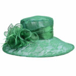 Photo d'un chapeau catherinette en dentelle vert