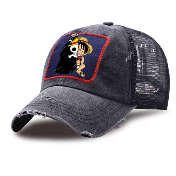 Casquette à imprimé Luffy, respirante et colorée, de couleur noir avec un logo de luffy sur le devant de la casquette