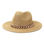 Chapeau Panama de paille avec chaine dorée de couleur beige
