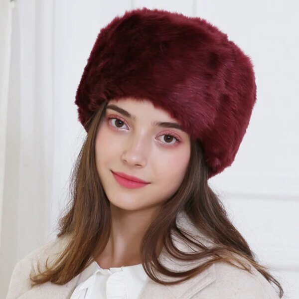 Chapeau russe rond pour femme de couleur rouge