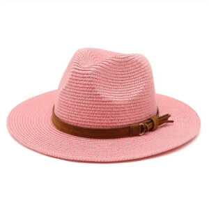 Chapeau Panama orné d'une ceinture en cuirde couleur rose